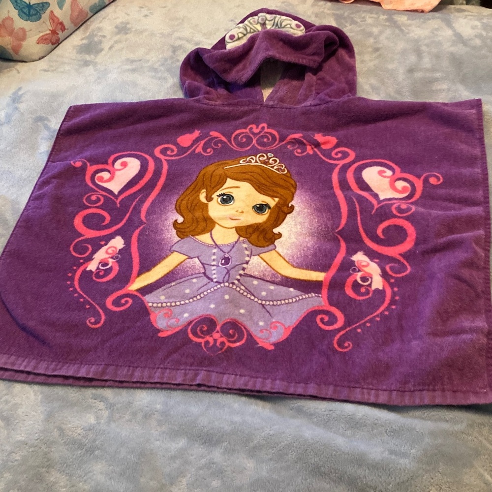 Disney Sofia the First Purple Poncho Towel